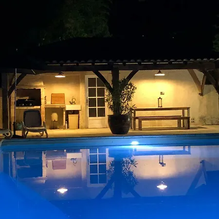 The Au Domaine Des Monges بيت للعطل Saint-Seurin-de-Prats