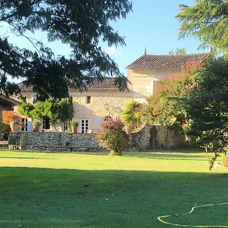 بيت للعطل The Au Domaine Des Monges Saint-Seurin-de-Prats