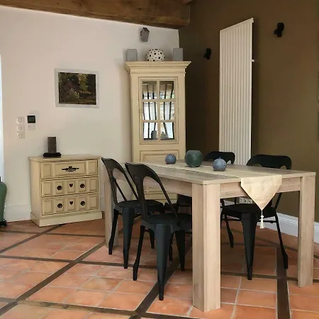 بيت للعطل The Au Domaine Des Monges